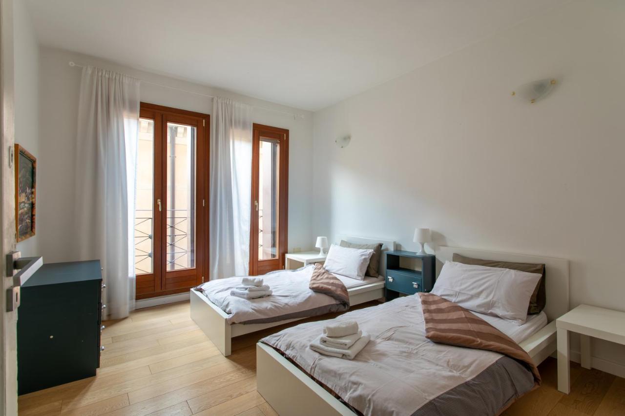 Apartamento Lance With Lift, 2 Minutes Walk From The Train Station Venecia